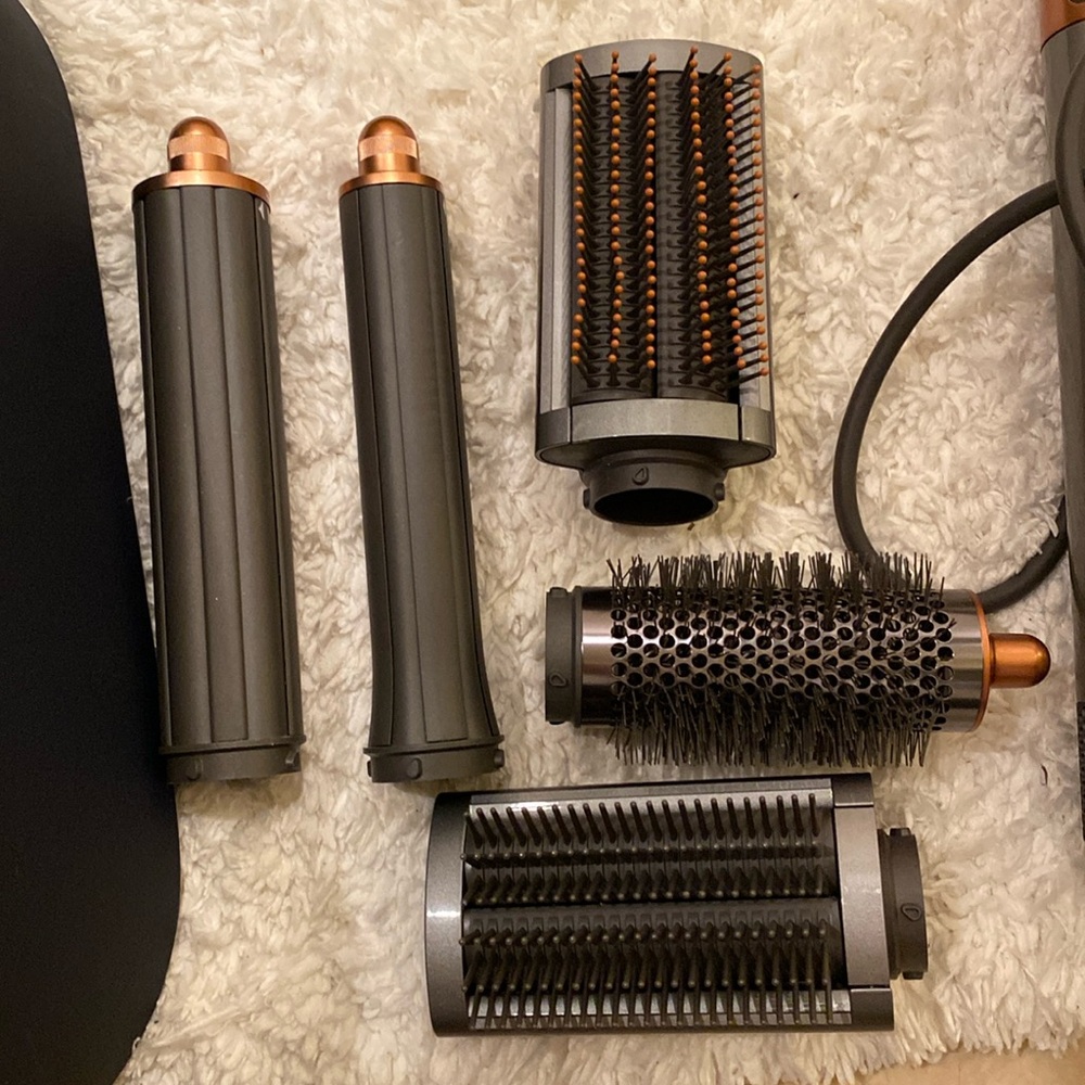Dyson air wrap long attachments and styling wand